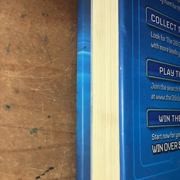 Book ONE The 39 Clues: the maze of bones by Rick Riordan - Picture 8 of 10